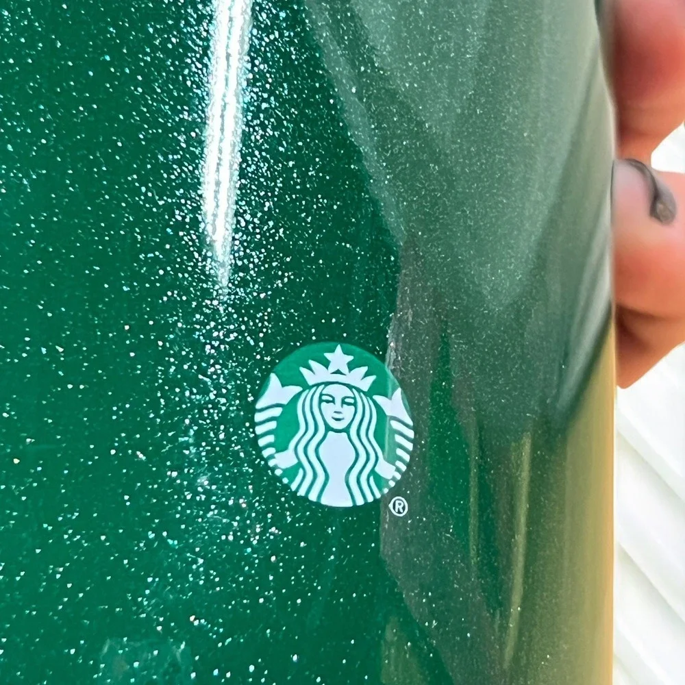 Starbucks 2024 Holiday Green Pink Metallic Tumbler‎ 24 oz Tumbler NWT Glitter